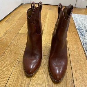 Frye June Boot Short in Cognac
